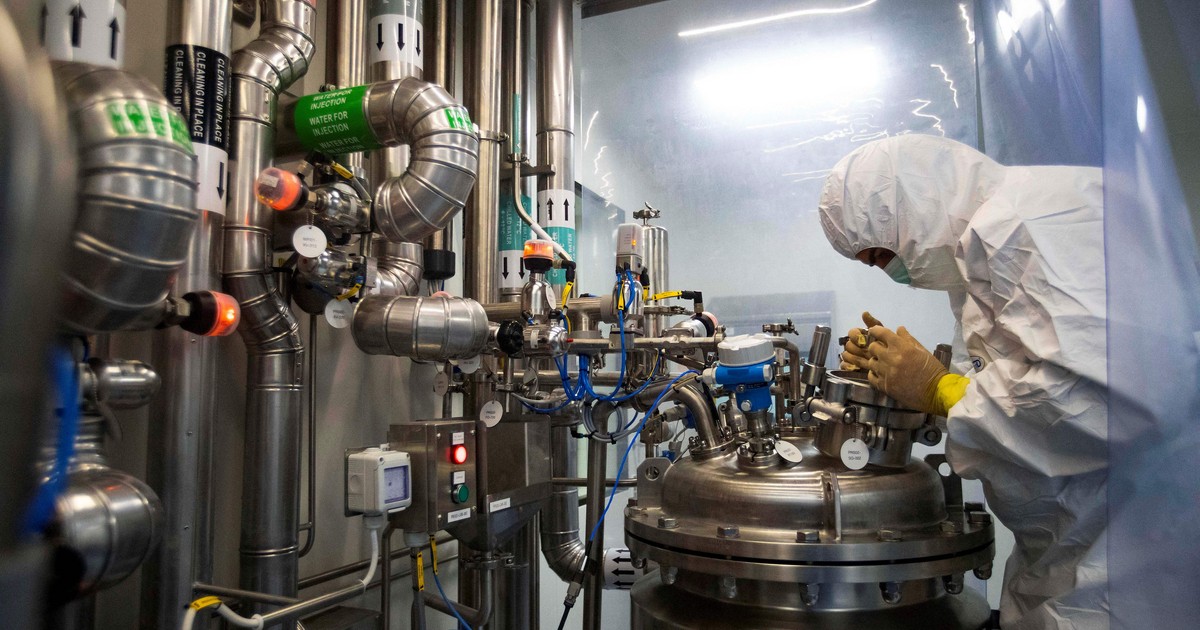 Bank Blocks Donations Supporting Cuban Effort to Vaccinate World